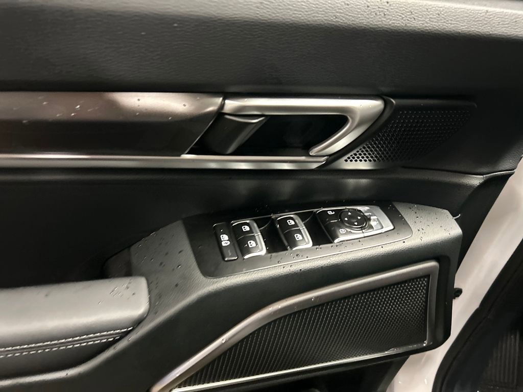 New 2025 Kia Telluride S image 29