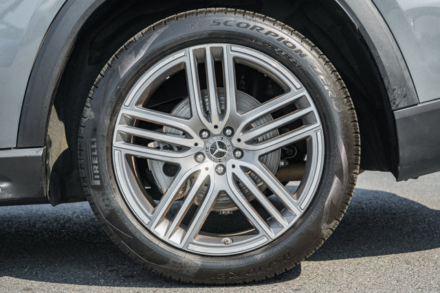 Used 2022 Mercedes-Benz GLS 450 4MATIC image 20