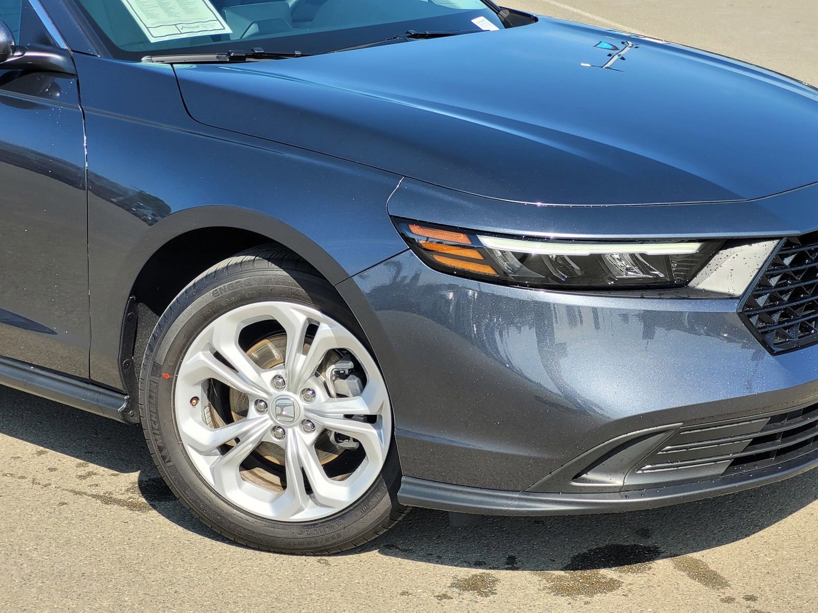 Certified 2025 Honda Accord LX image 3