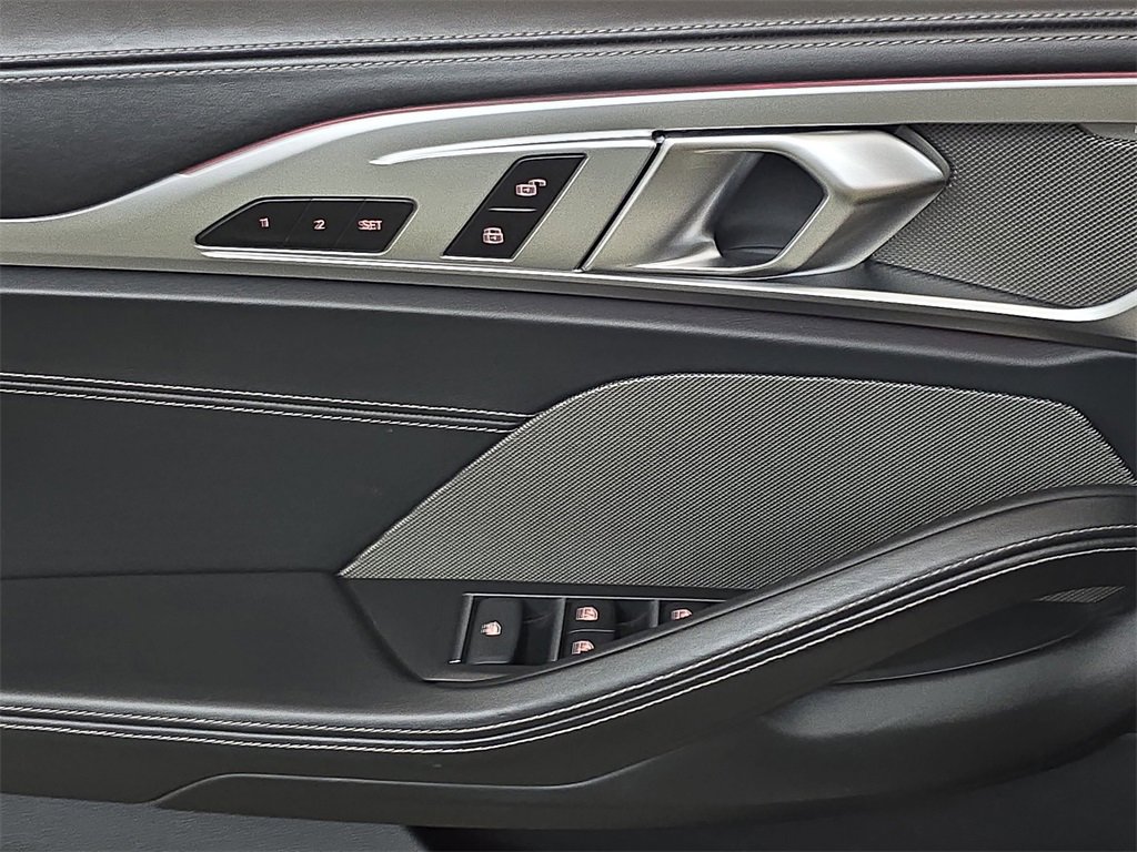 Used 2022 BMW 840i xDrive Convertible image 30