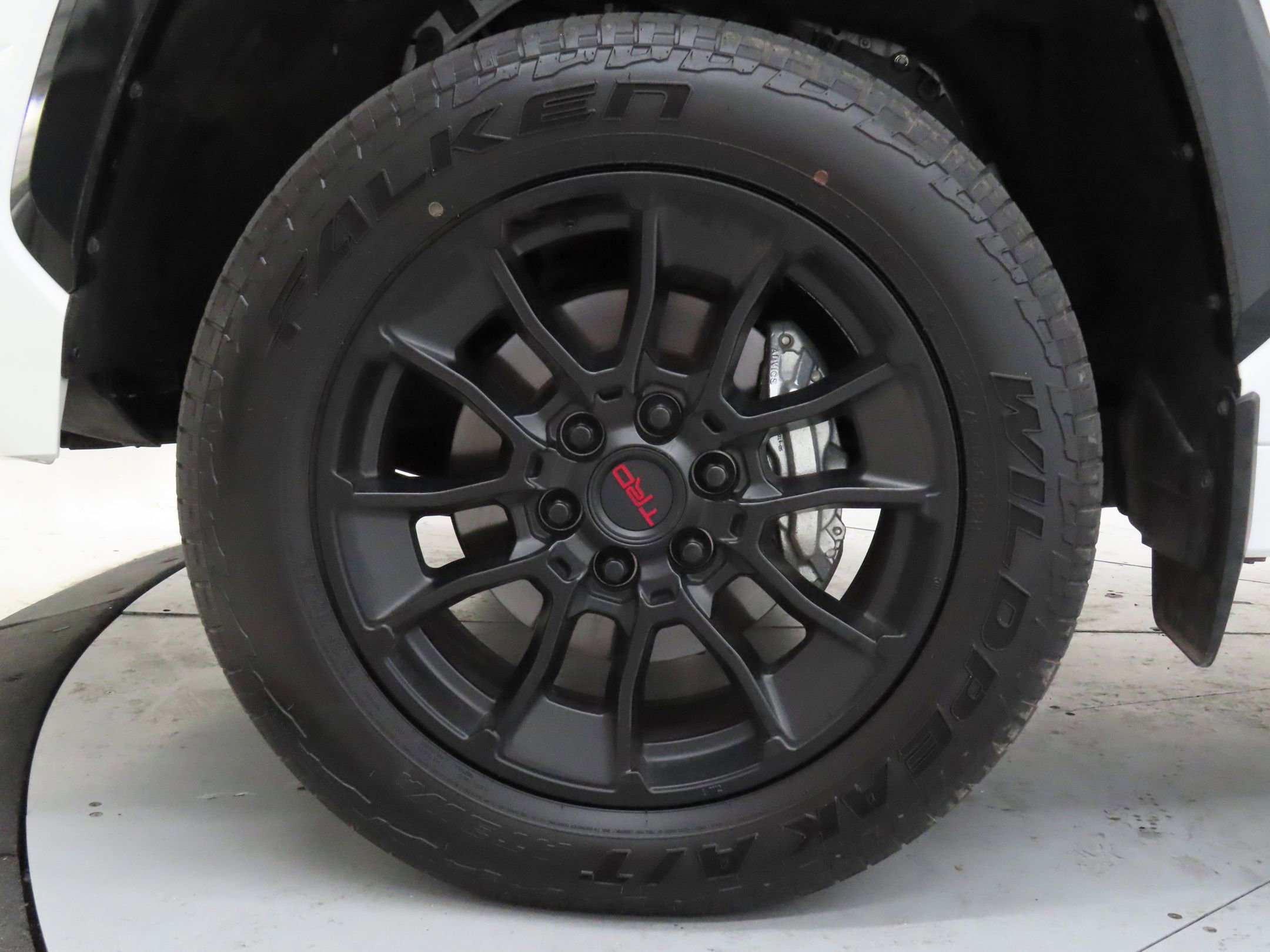 Used 2024 Toyota Tundra Platinum w/ TRD Off-Road Package image 26