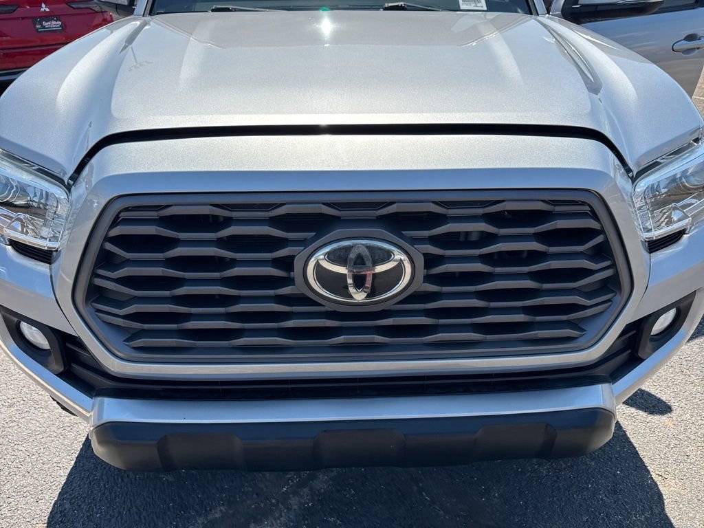 Used 2020 Toyota Tacoma TRD Off-Road AWD/4WD image 47