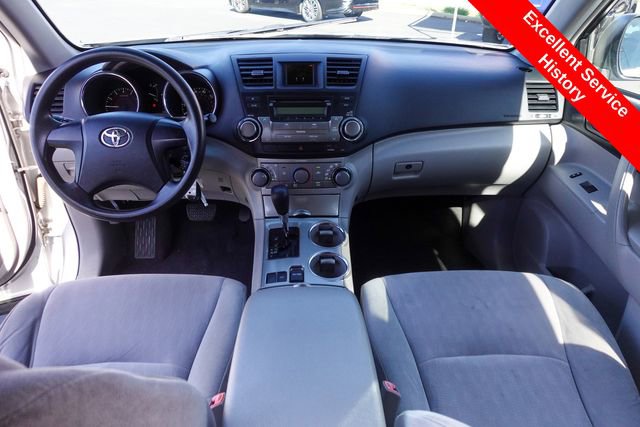 Used 2012 Toyota Highlander FWD image 4