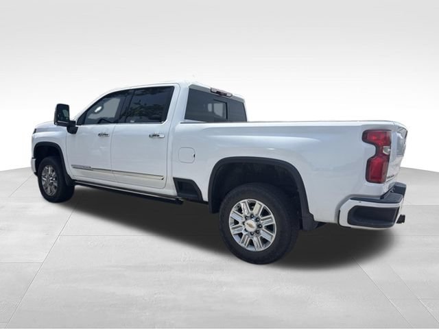 Used 2024 Chevrolet Silverado 3500 High Country w/ High Country Premium Package AWD/4WD image 9