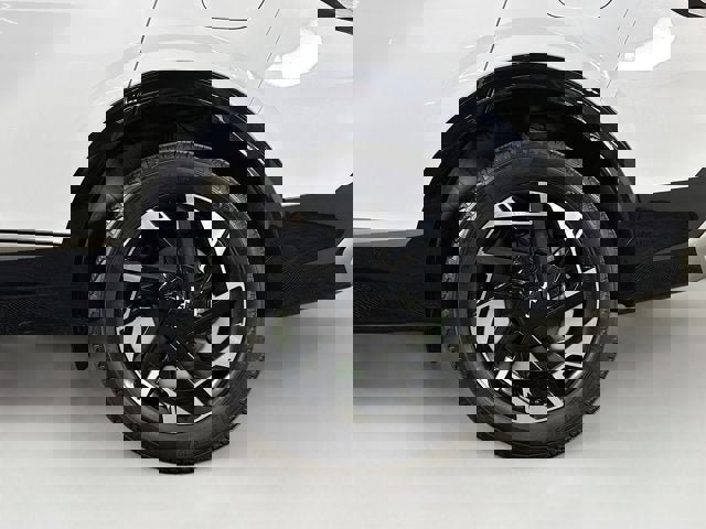 Used 2024 Kia Sportage SX image 31