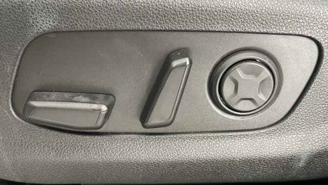 Used 2024 Kia Carnival SX image 34