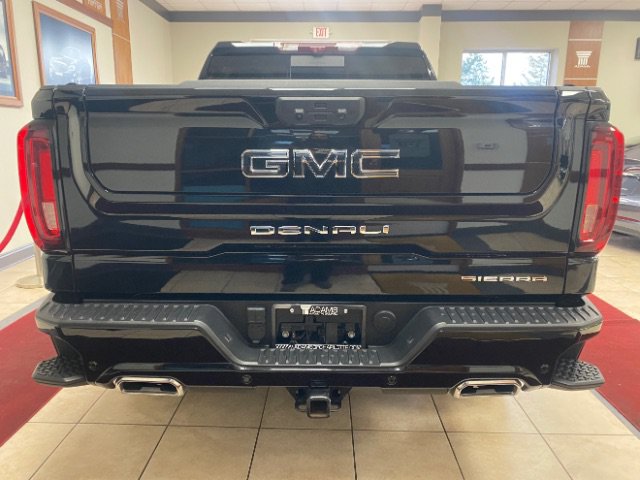 Used 2024 GMC Sierra 1500 Denali Ultimate AWD/4WD image 2