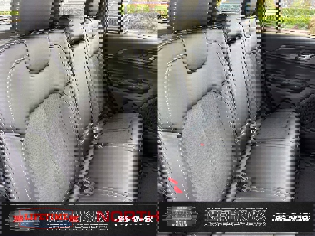 New 2025 Jeep Grand Cherokee Altitude image 24