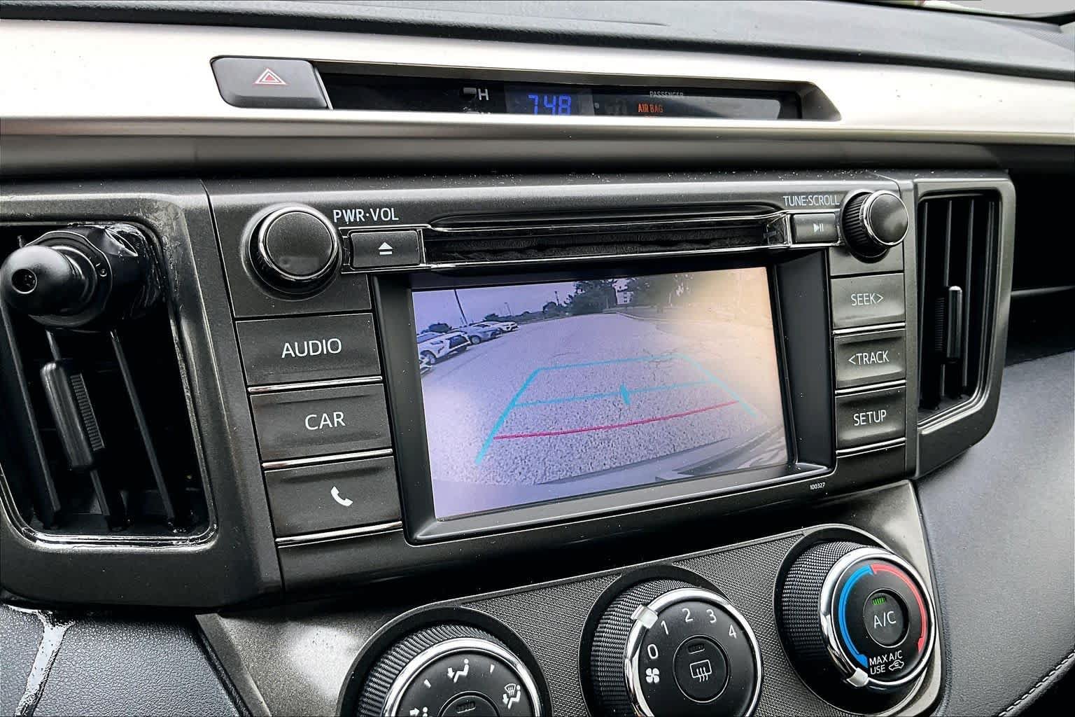 Used 2015 Toyota RAV4 LE FWD image 25