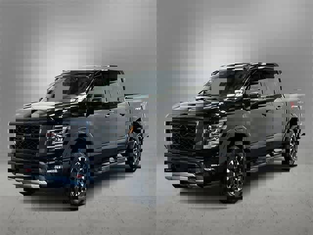 Used 2021 Nissan Titan PRO-4X w/ Pro-4x Convenience Package image 1