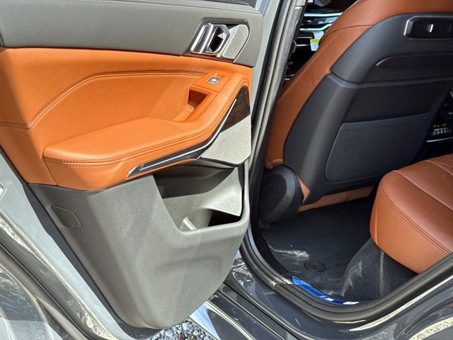 New 2026 BMW X5 xDrive40i w/ Executive Package AWD/4WD image 13
