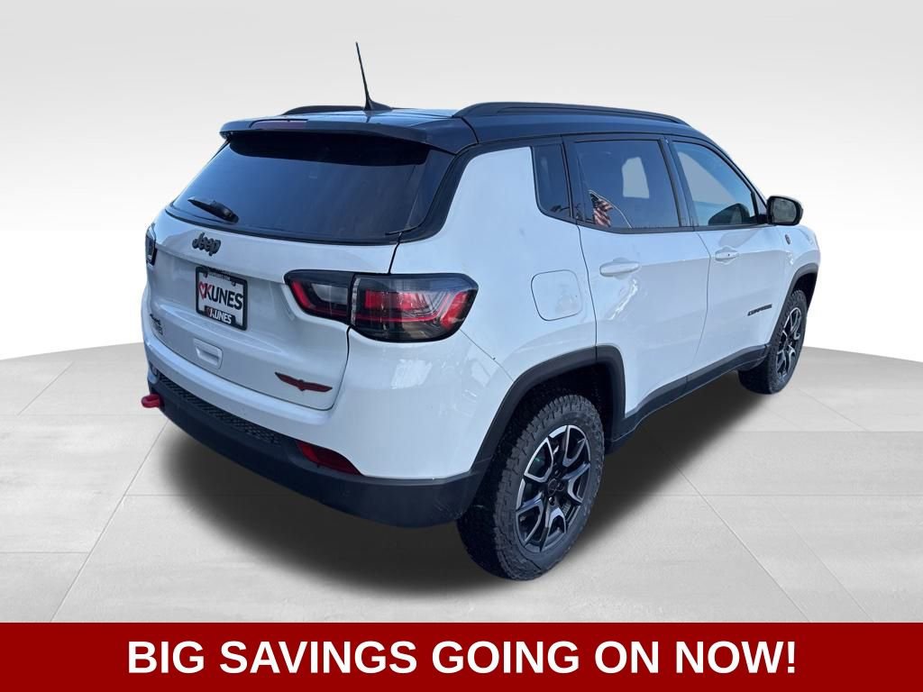 New 2025 Jeep Compass Trailhawk w/ Trailhawk Elite Group image 11