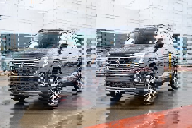 New 2026 Volkswagen Atlas SE image 2