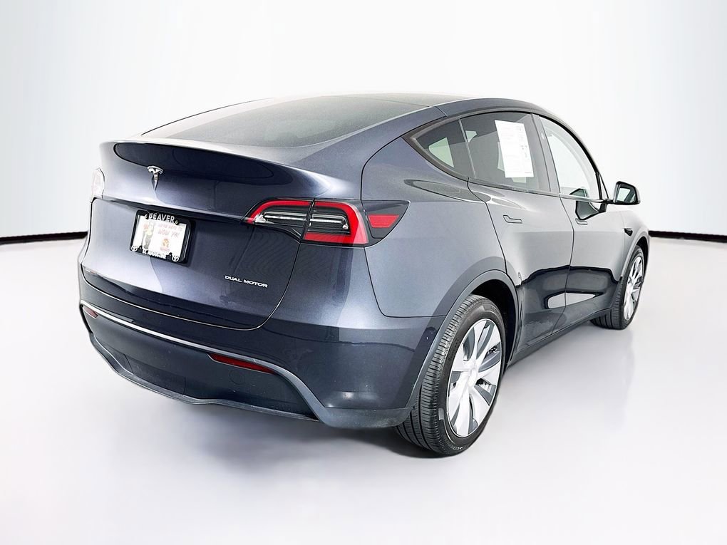 Used 2024 Tesla Model Y Long Range image 10