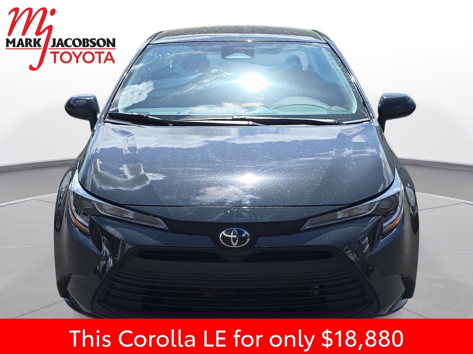Used 2024 Toyota Corolla LE image 3