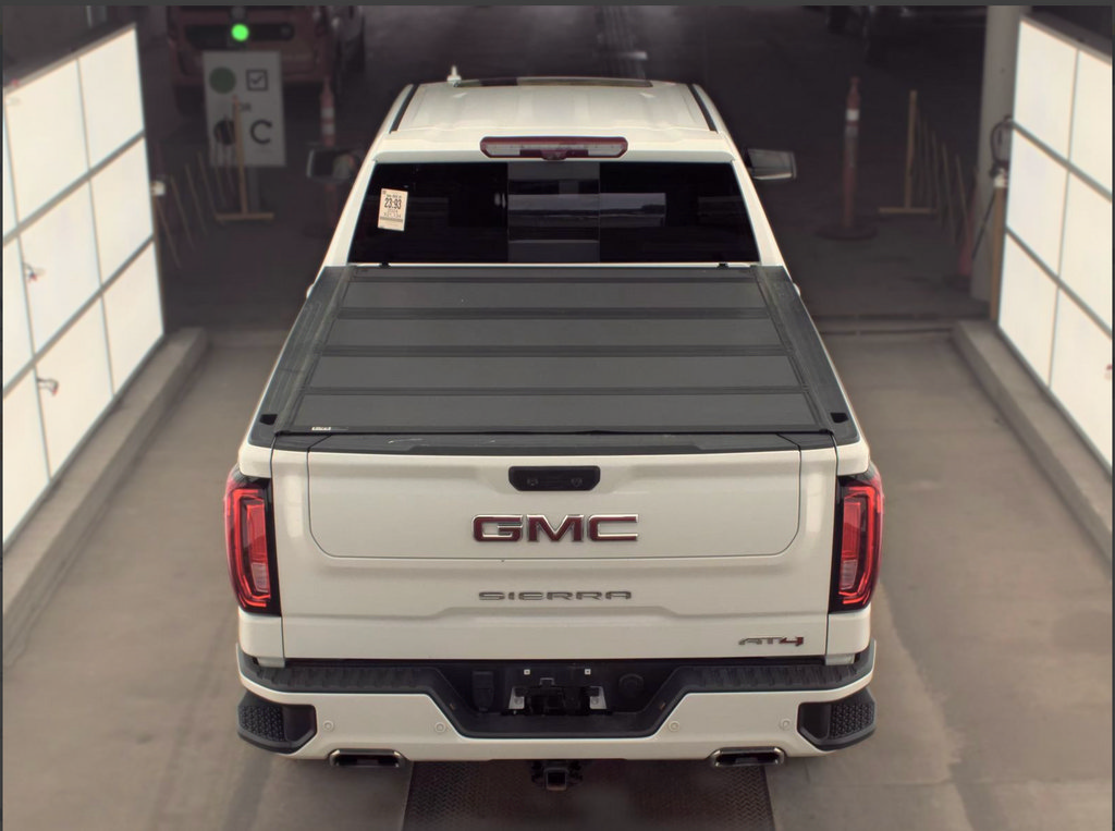 Used 2024 GMC Sierra 1500 AT4 w/ Technology Package AWD/4WD image 6
