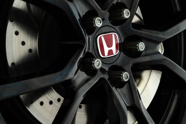 Used 2017 Honda Civic Type R image 22