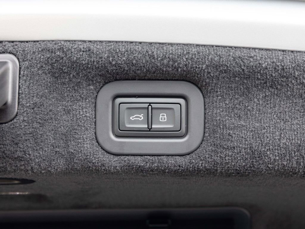 New 2026 Bentley Flying Spur Plug-In Hybrid AWD/4WD image 66