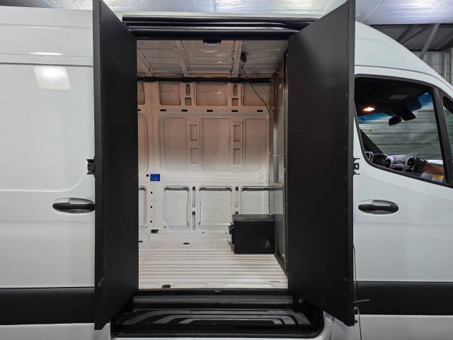 Used 2019 Mercedes-Benz Sprinter 144 Cargo image 14