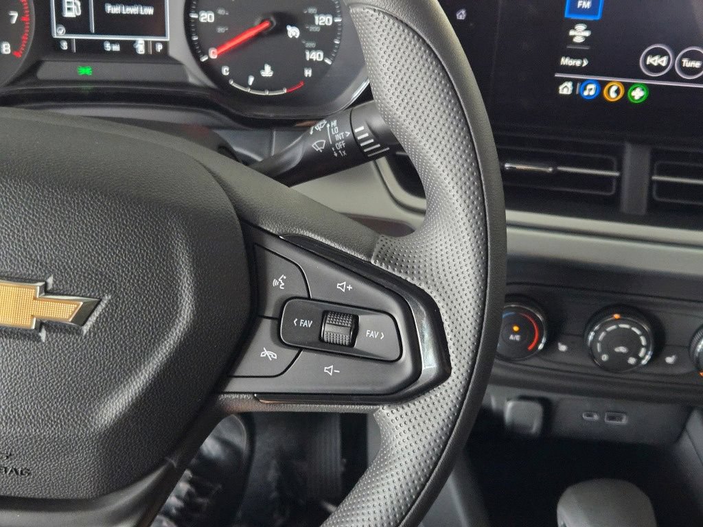 New 2026 Chevrolet Trax LS w/ LS Convenience Package FWD image 26