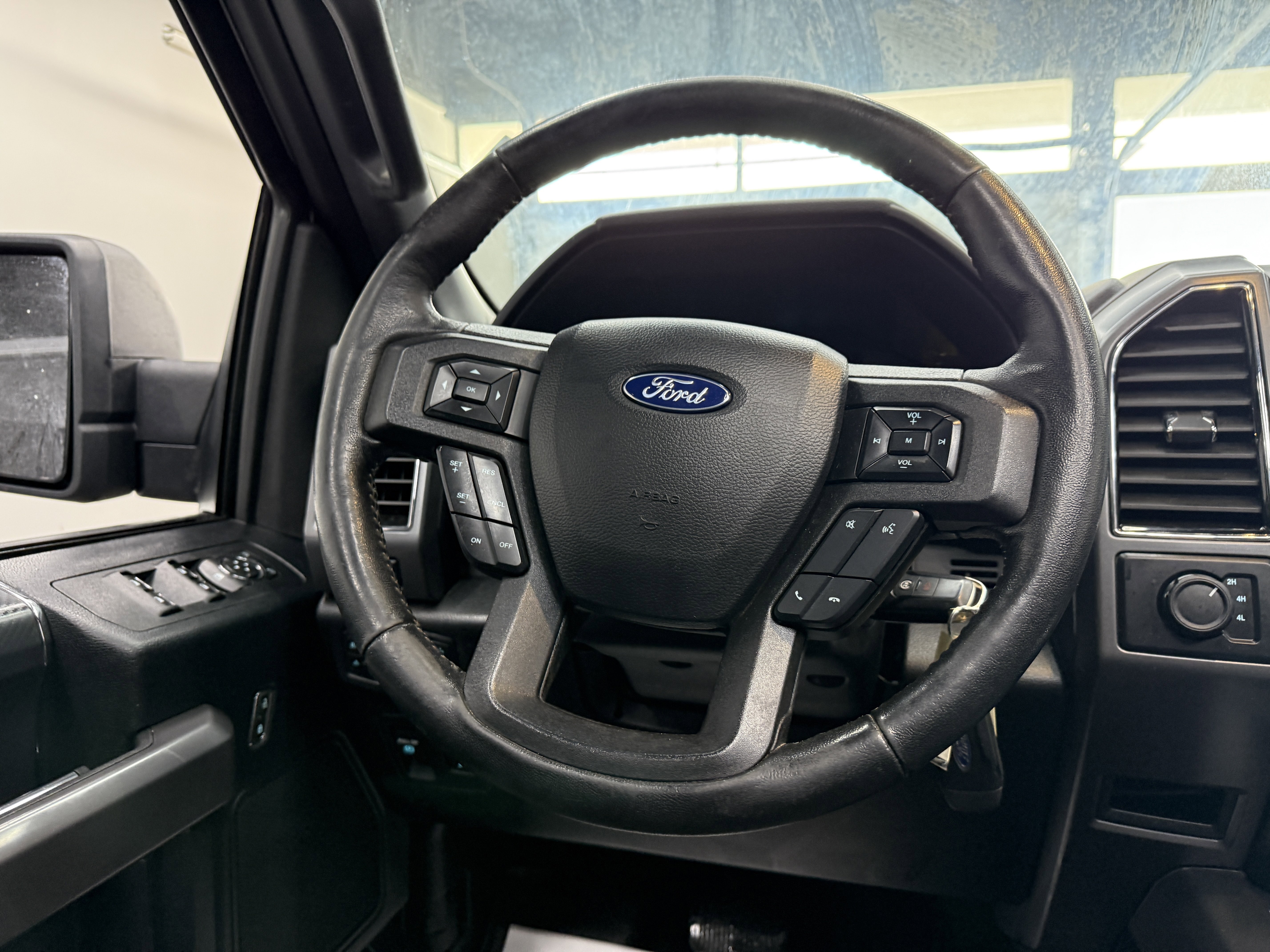 Used 2020 Ford F150 XLT w/ Equipment Group 302A Luxury image 14