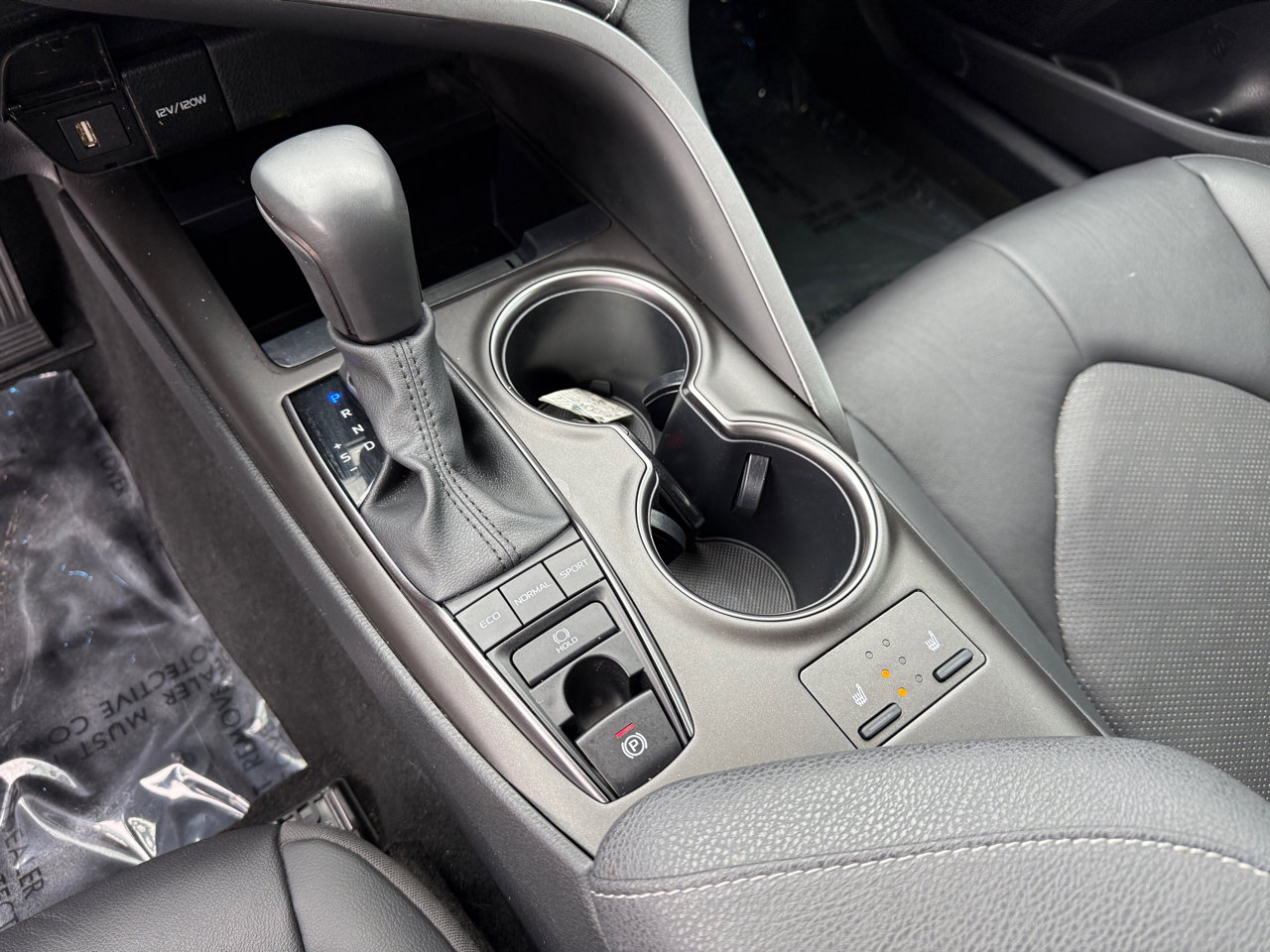 Used 2023 Toyota Camry XSE image 18