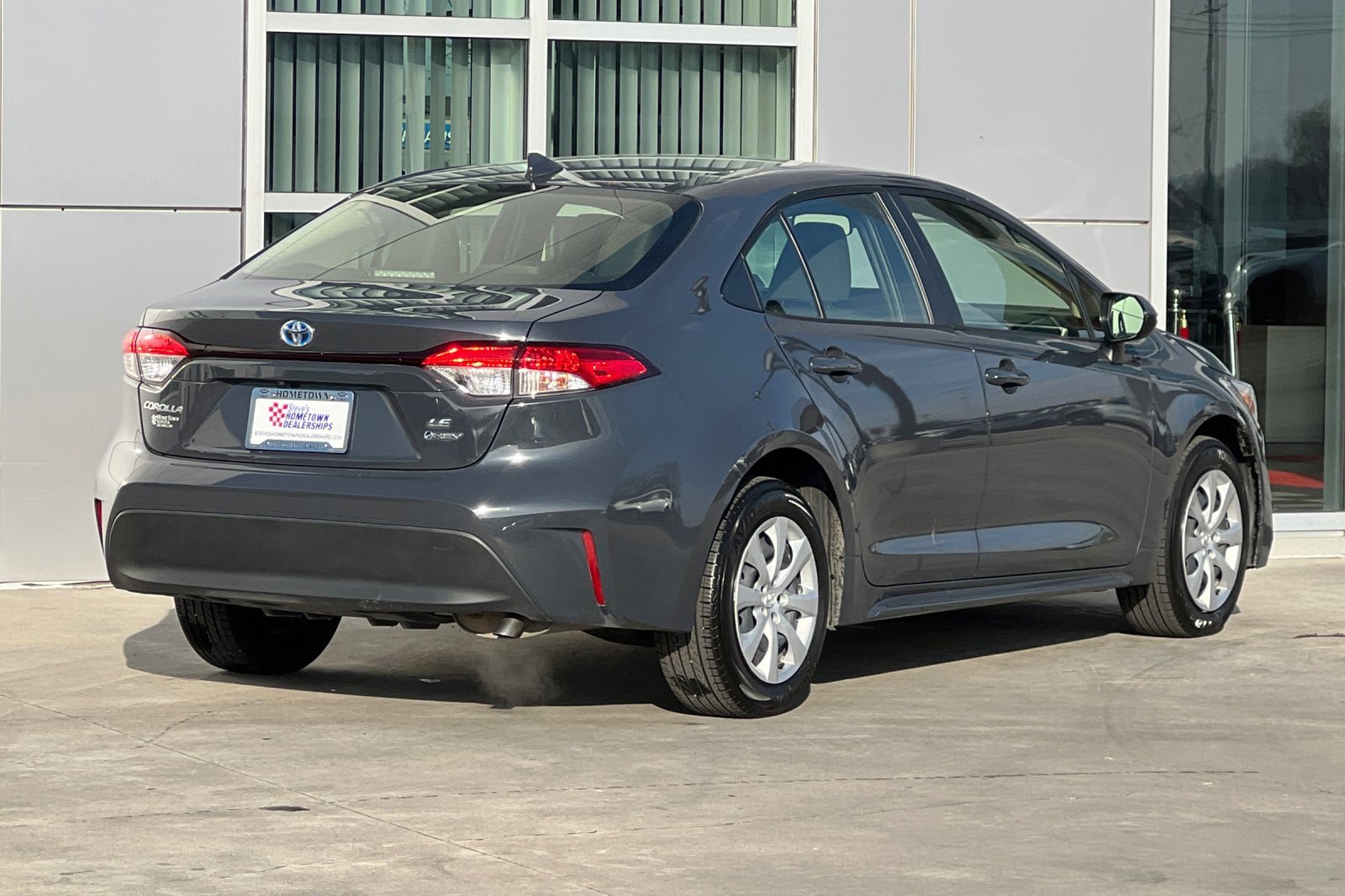 Certified 2025 Toyota Corolla LE image 4