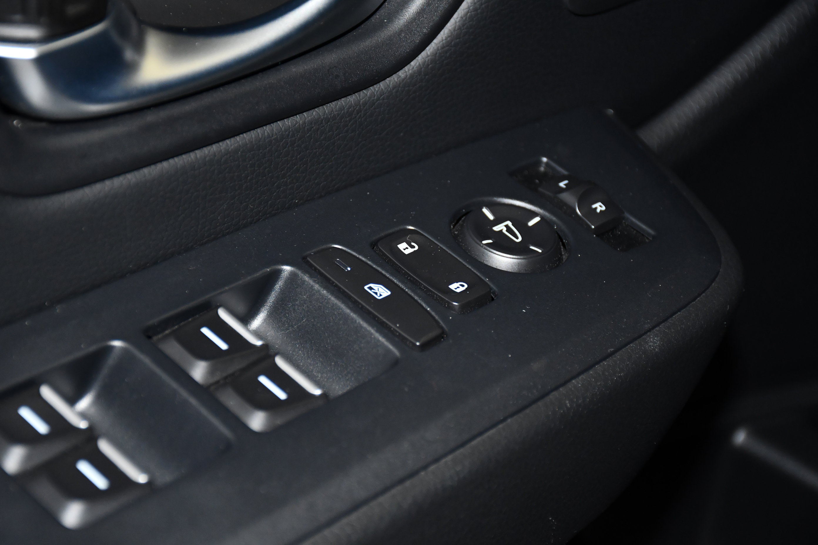 Certified 2025 Honda Pilot Touring image 33