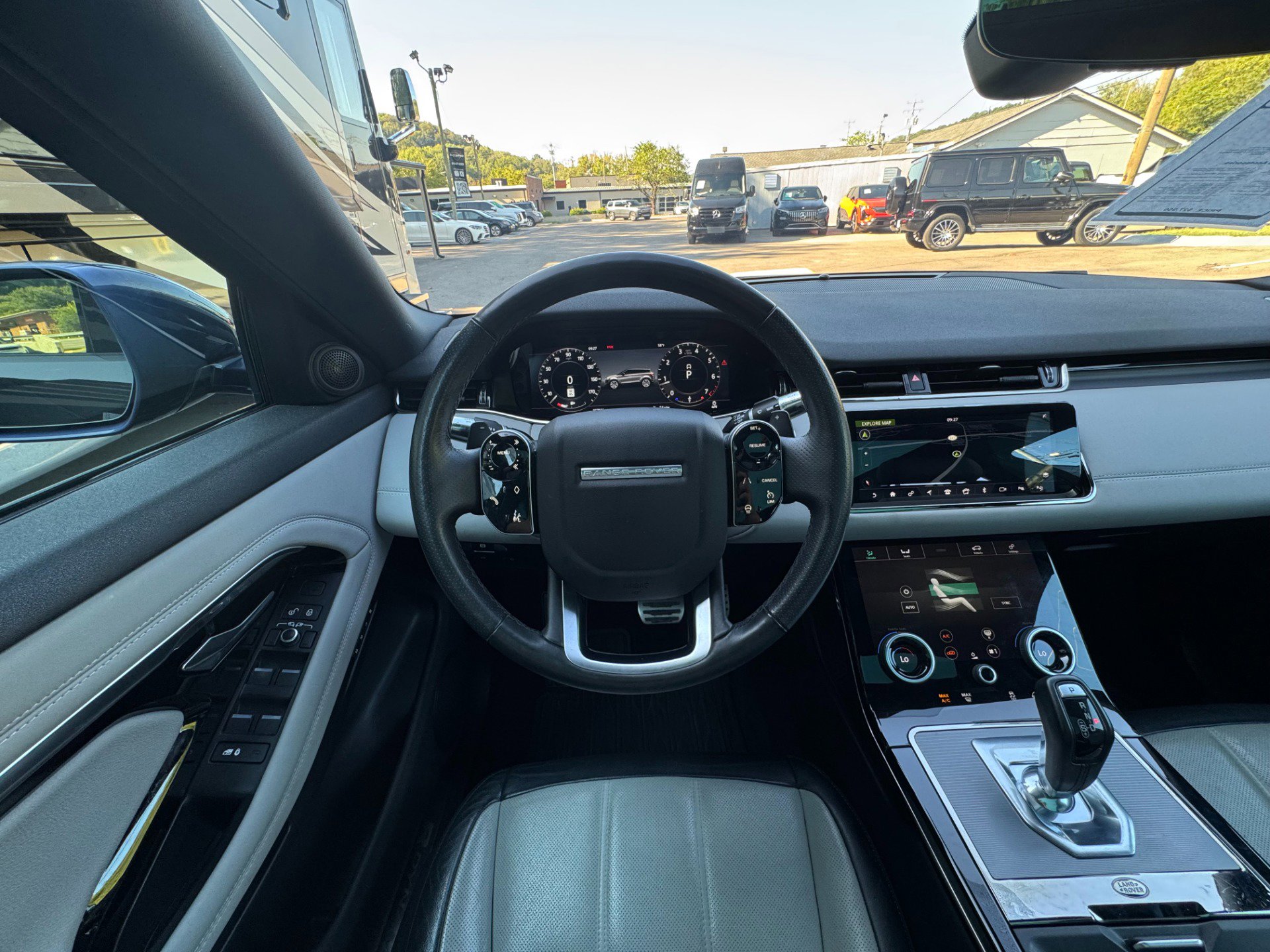 Used 2020 Land Rover Range Rover Evoque R-Dynamic SE image 59