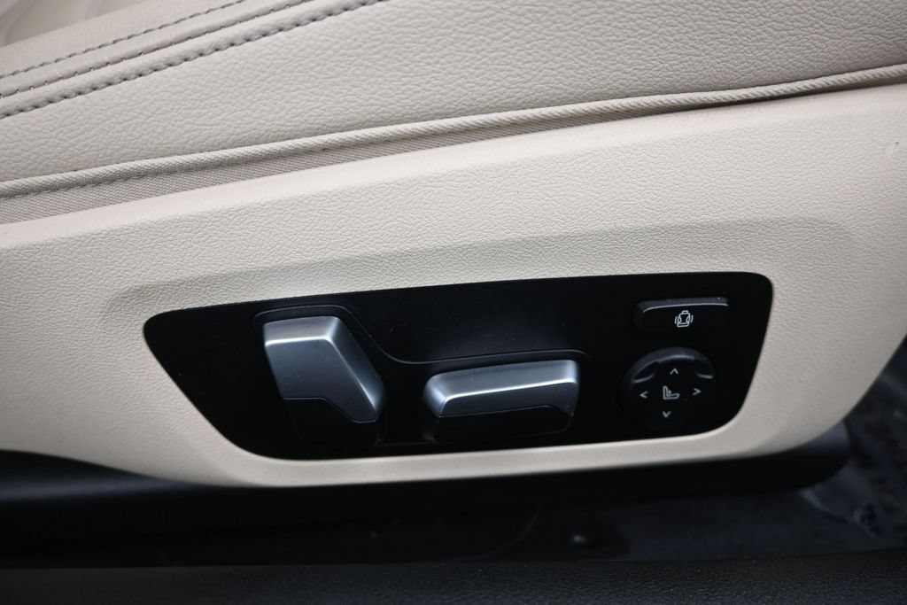 Used 2021 BMW 430i Coupe w/ Executive Package RWD image 12