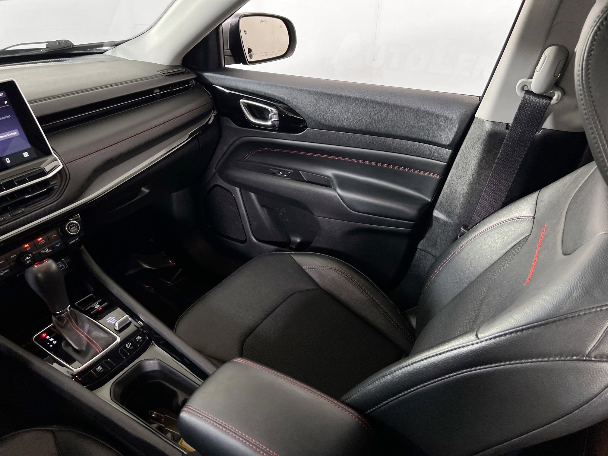 Used 2022 Jeep Compass Trailhawk w/ Trailhawk Convenience Group image 22