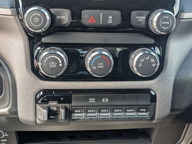 New 2026 RAM 3500 Tradesman w/ Chrome Appearance Group A AWD/4WD image 18