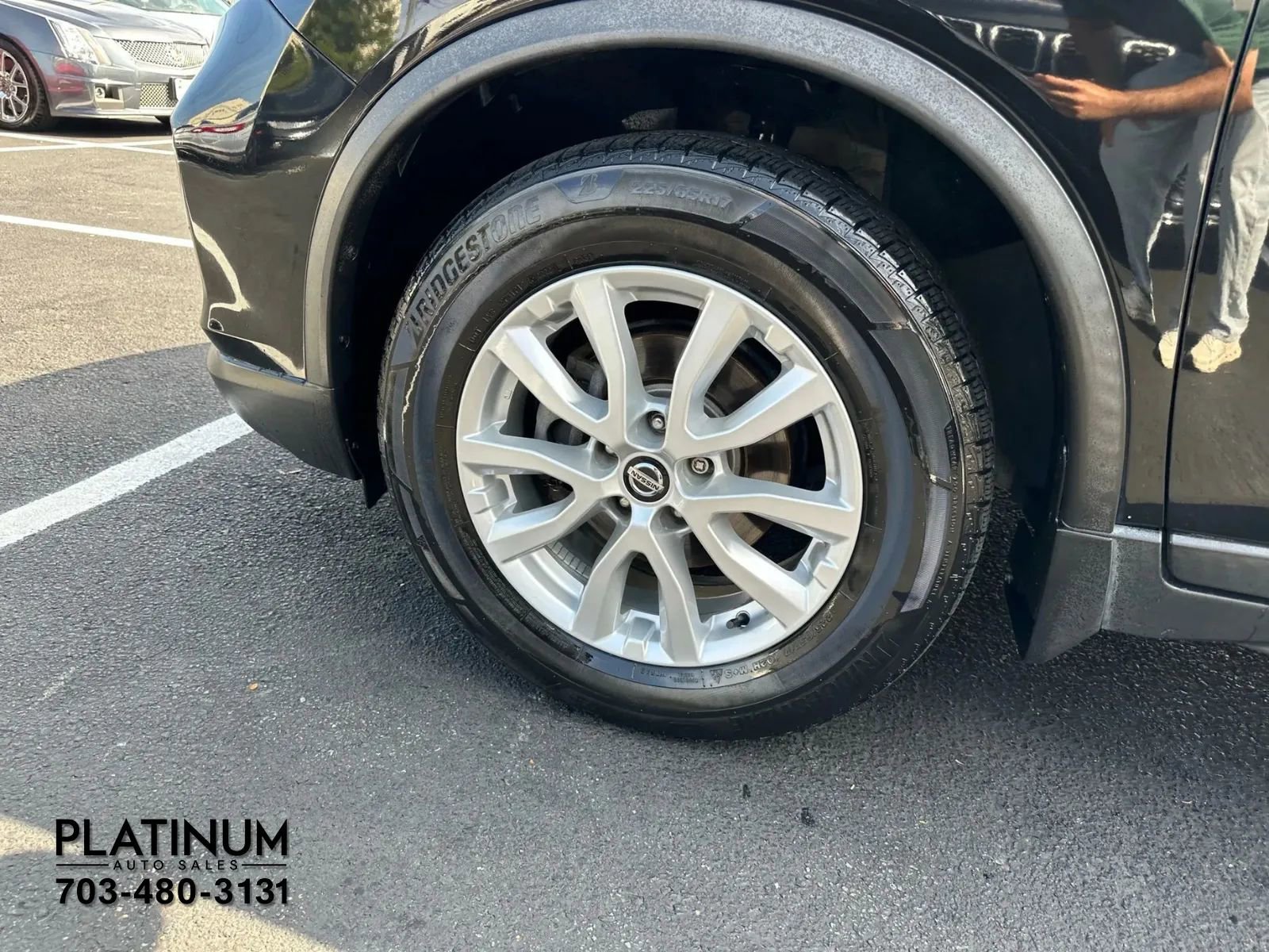 Used 2019 Nissan Rogue SV image 23