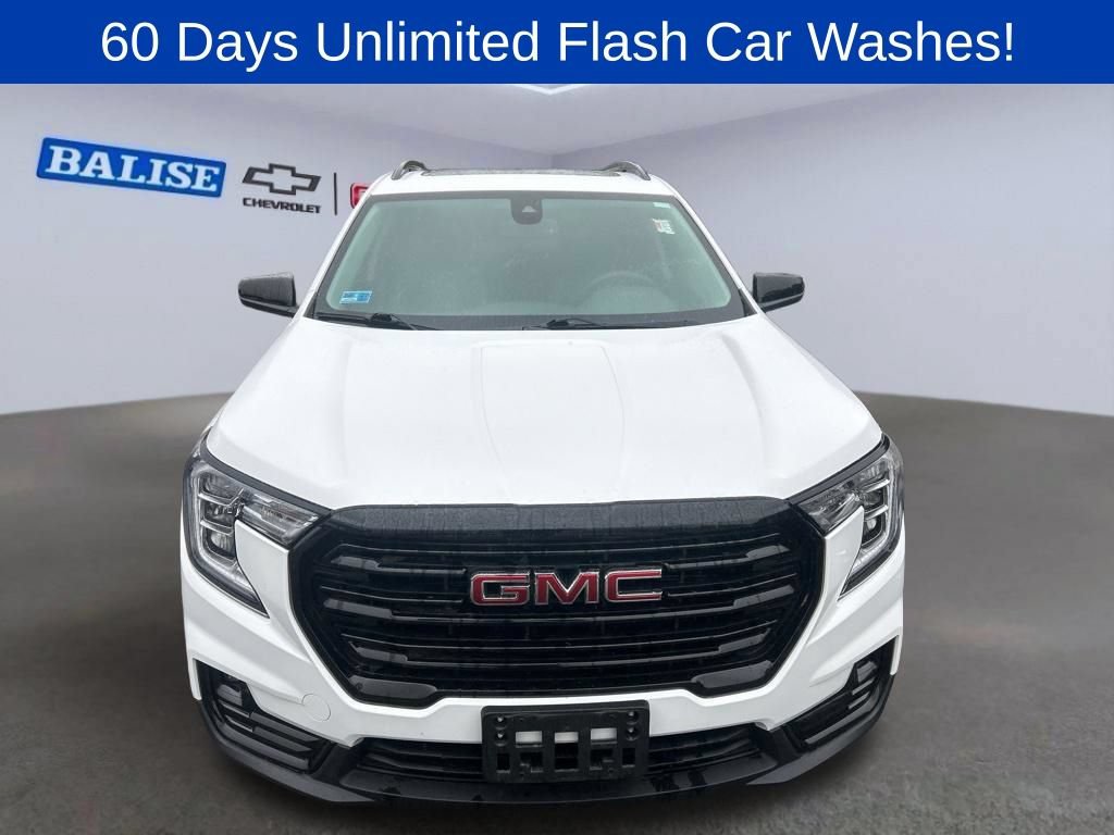 Used 2023 GMC Terrain SLT w/ Elevation Edition AWD/4WD image 2