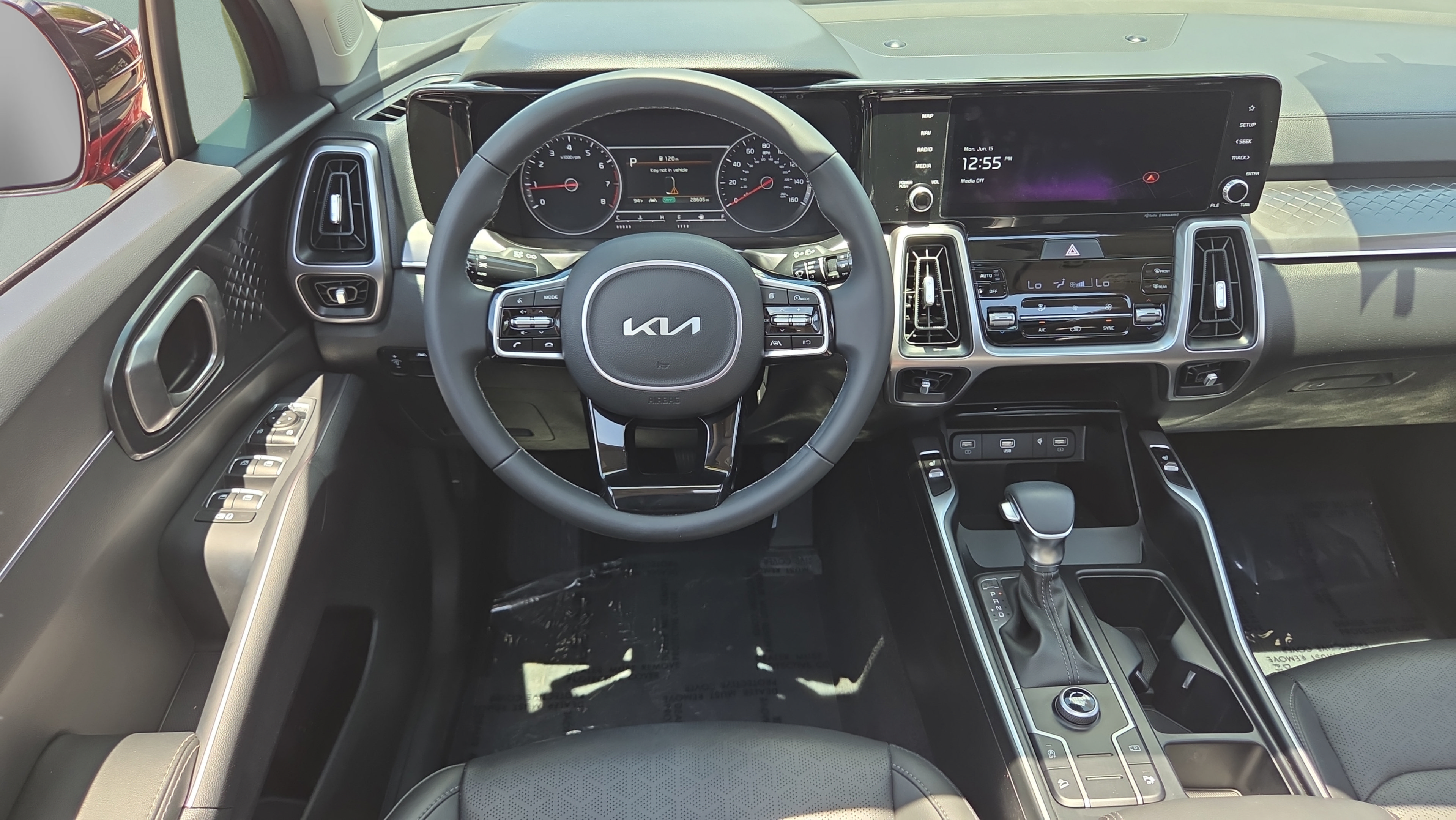 Certified 2023 Kia Sorento S w/ Panoramic Sunroof Package FWD image 13