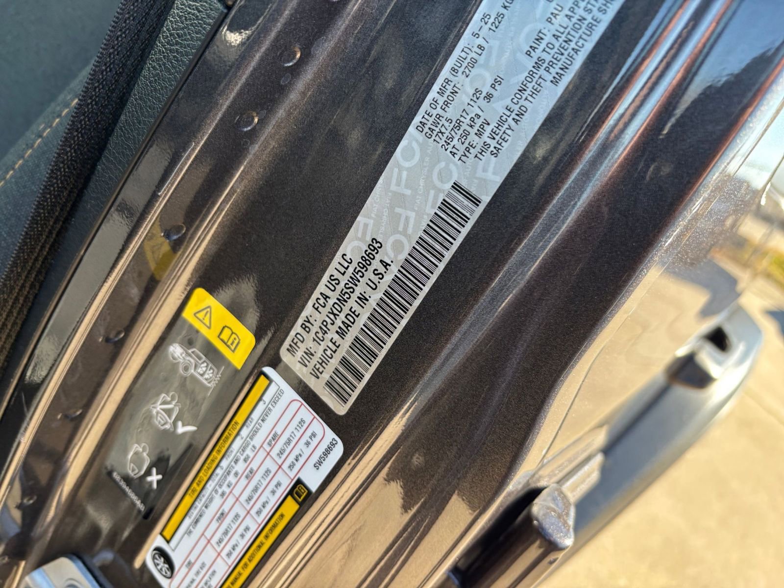 Used 2025 Jeep Wrangler Sport S image 28