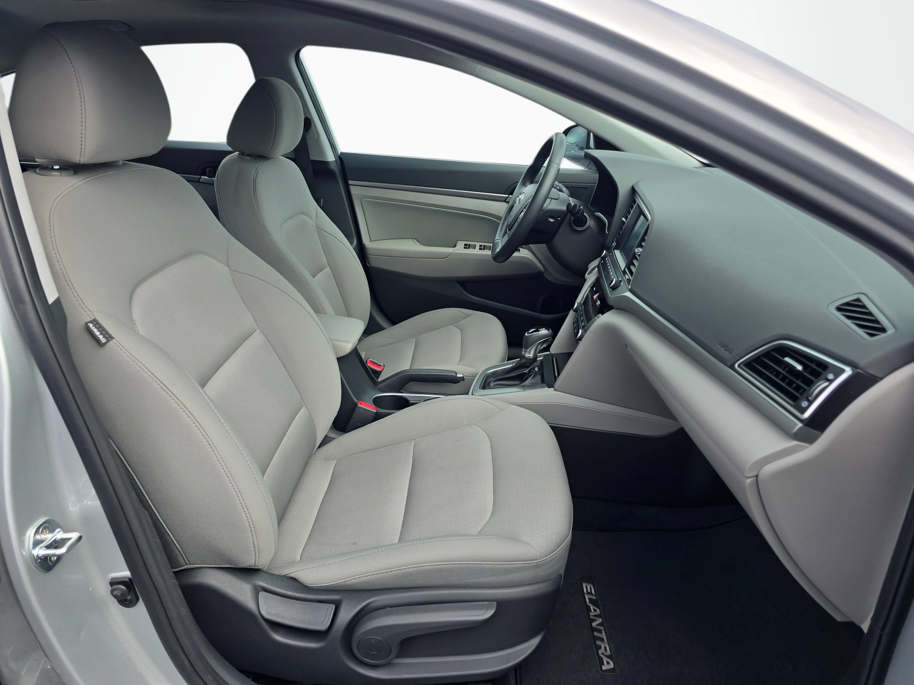Used 2018 Hyundai Elantra Value Edition FWD image 25