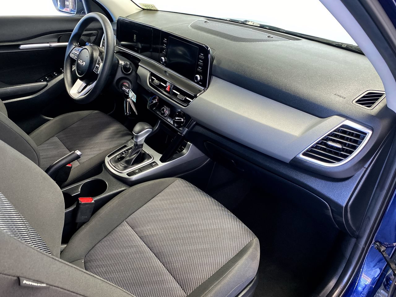 Certified 2026 Kia Seltos LX AWD/4WD image 29