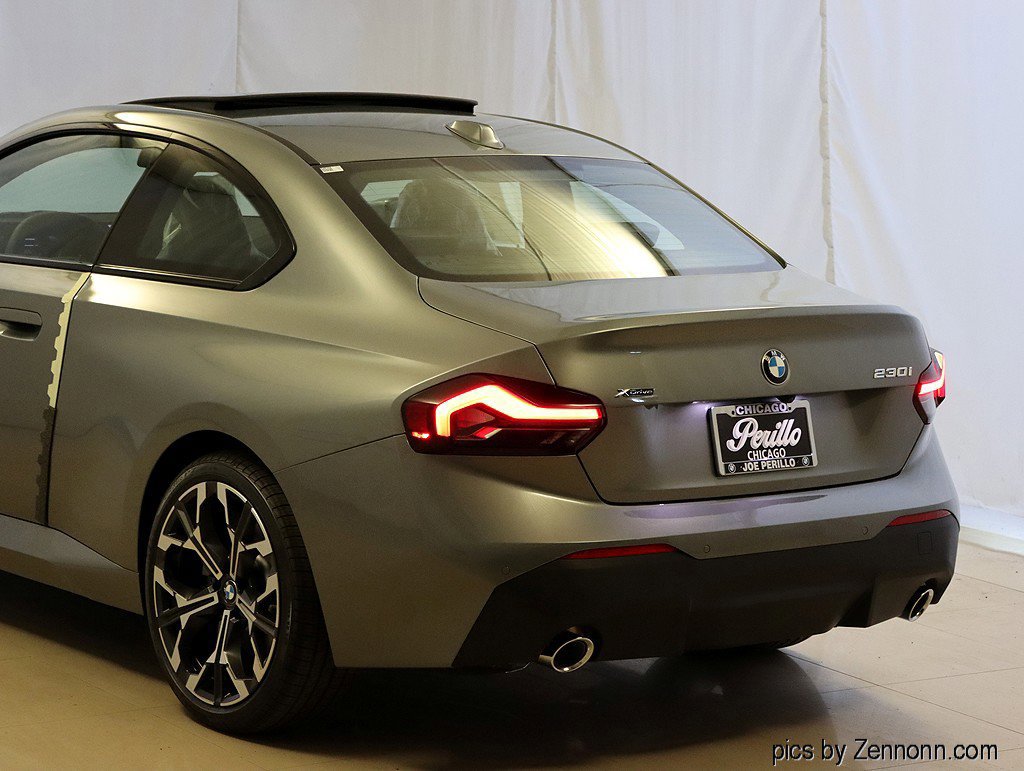 Used 2025 BMW 230i xDrive Coupe w/ Premium Package image 8