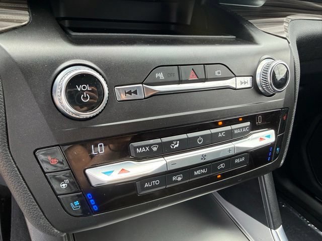 Used 2020 Ford Explorer Limited AWD/4WD image 26