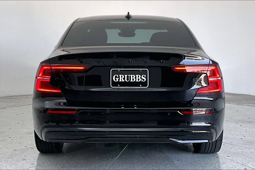 Used 2024 Volvo S60 B5 Plus w/ Climate Package FWD image 5