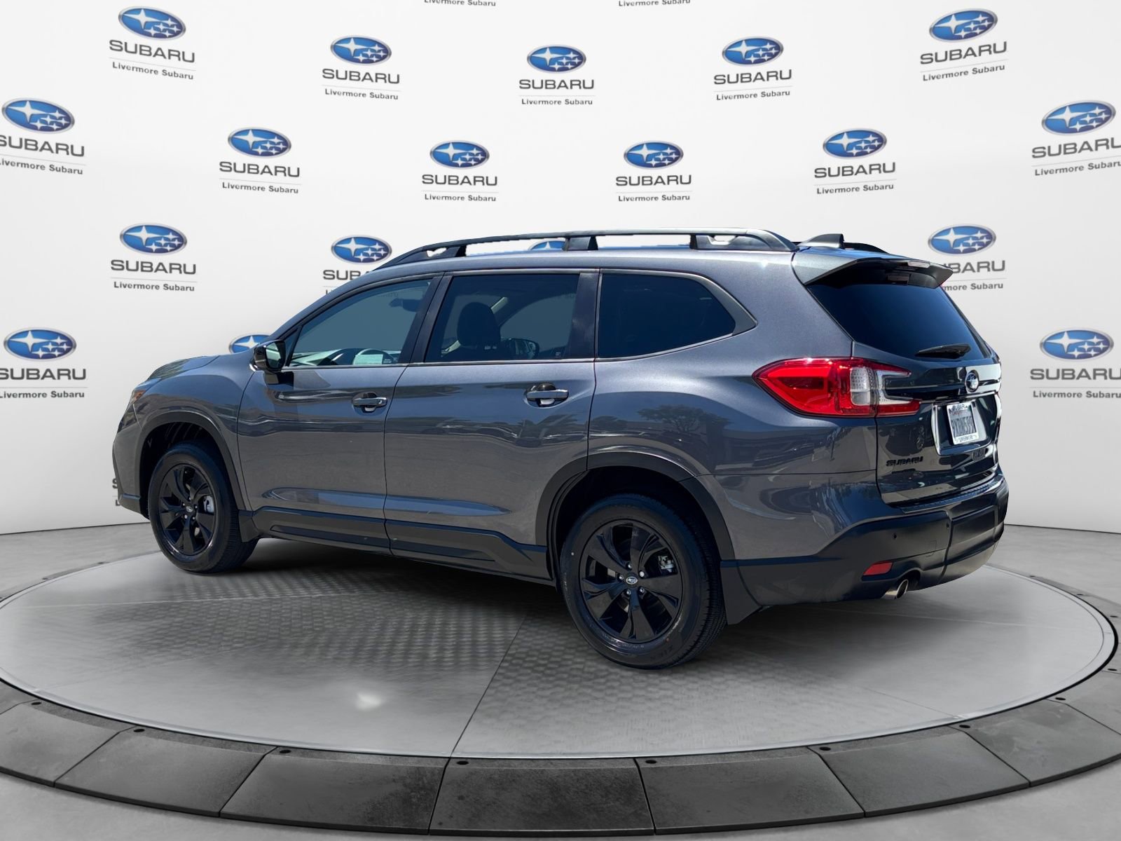 Used 2026 Subaru Ascent Premium AWD/4WD image 3