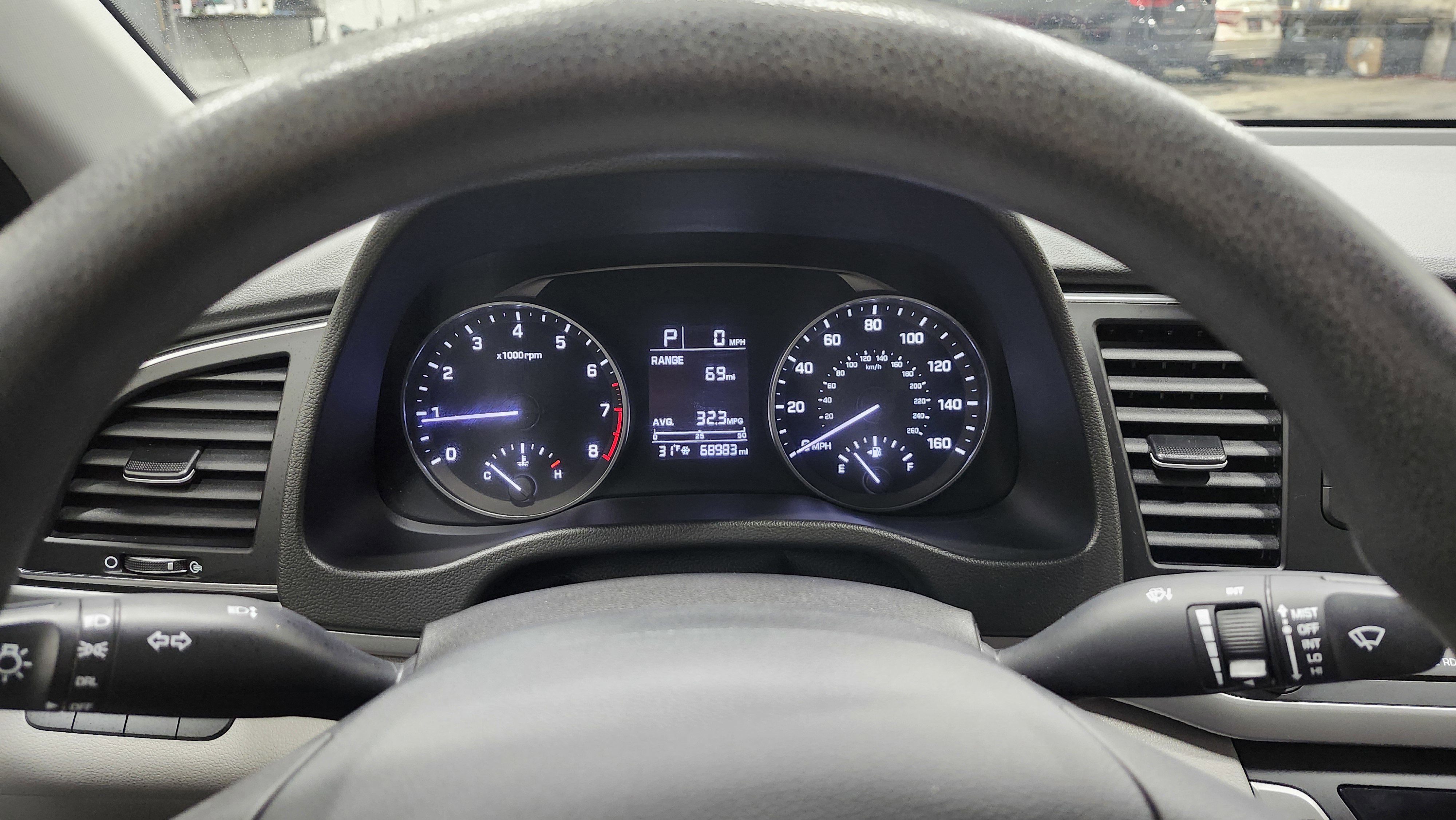 Used 2018 Hyundai Elantra SE image 25