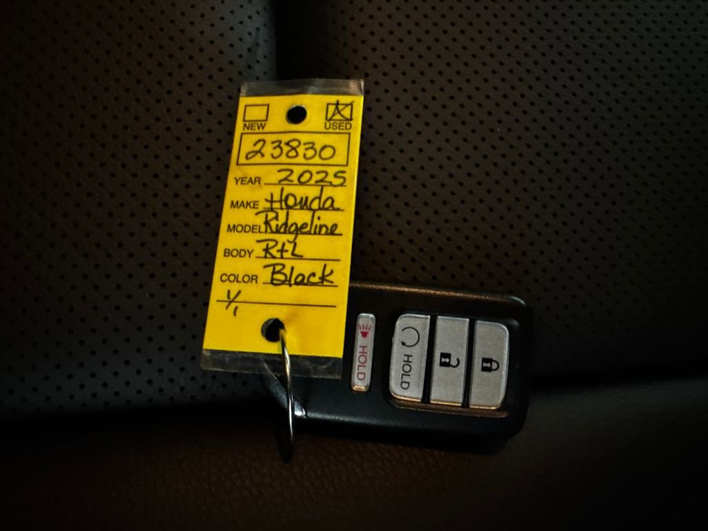 Used 2025 Honda Ridgeline RTL image 43