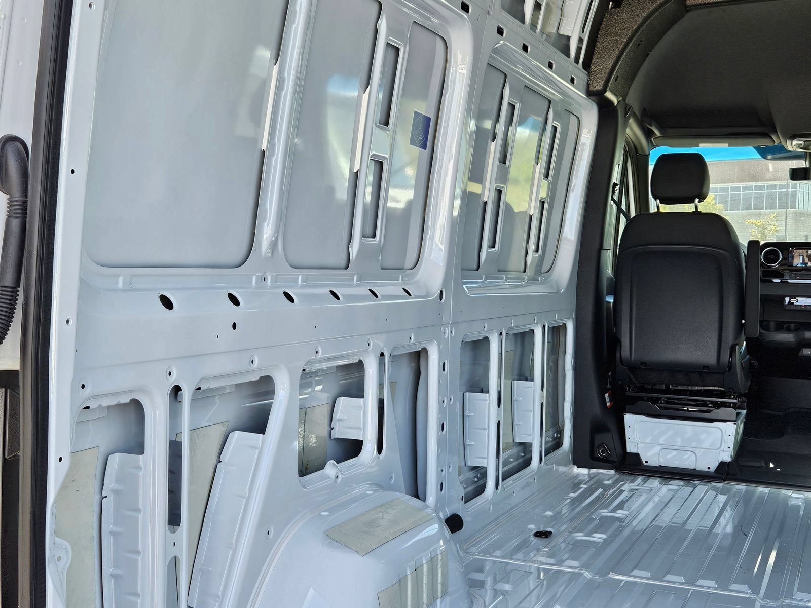 New 2025 Mercedes-Benz Sprinter 2500 image 30