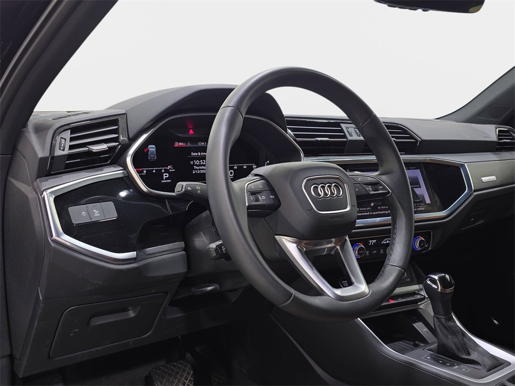 Used 2025 Audi Q3 2.0T Premium Plus w/ Premium Plus Package image 17