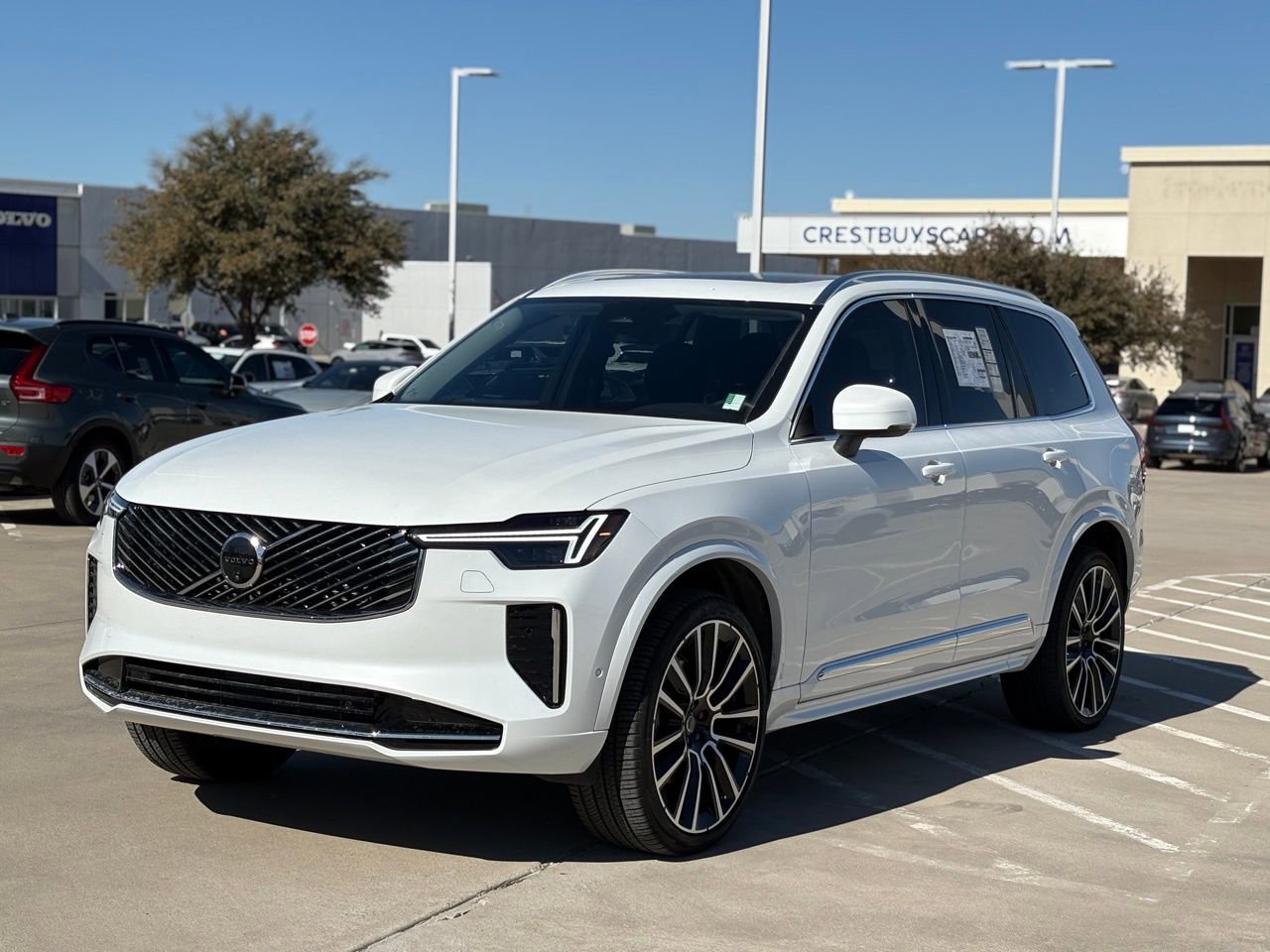 New 2026 Volvo XC90 B5 Plus w/ Protection Package Premier image 3