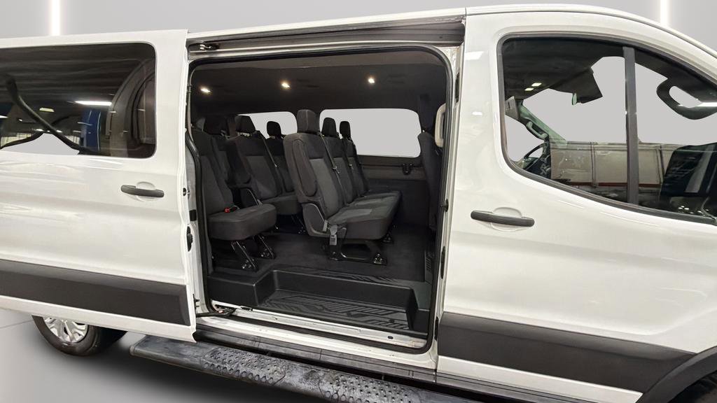 Used 2022 Ford Transit 350 XLT image 21