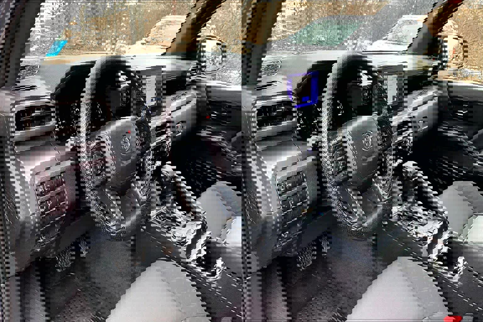 Certified 2025 Toyota Tacoma SR5 image 16