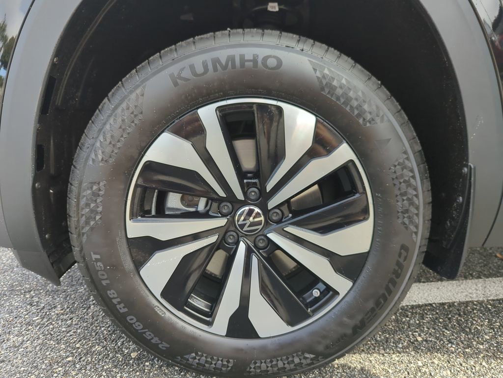 New 2026 Volkswagen Atlas SE image 47